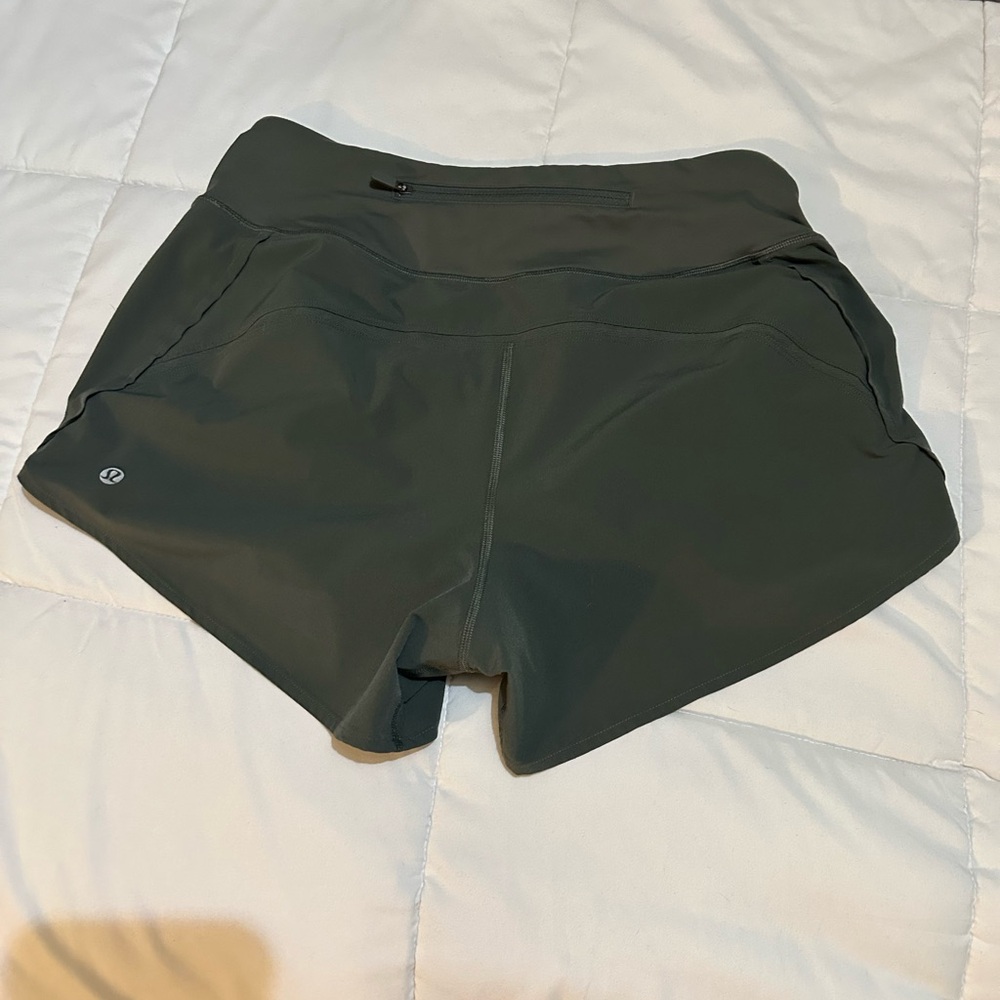 lululemon athletica Speed Up
High-Rise Short 4” with Back Zip Pocket